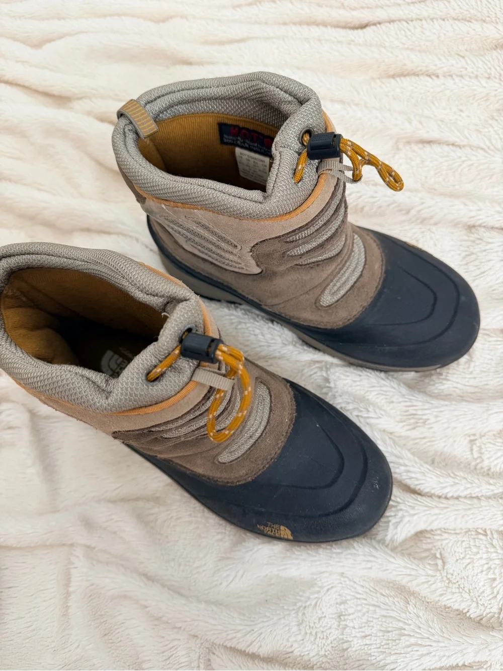 The North Face Heat Shield 200G insulated snow boots kids boys Sz 6Y brown/black